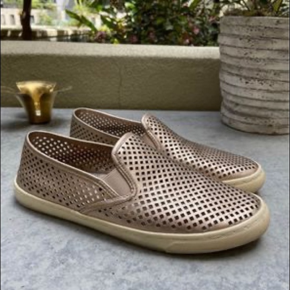 Tory Burch perforated leather slides size 9.5